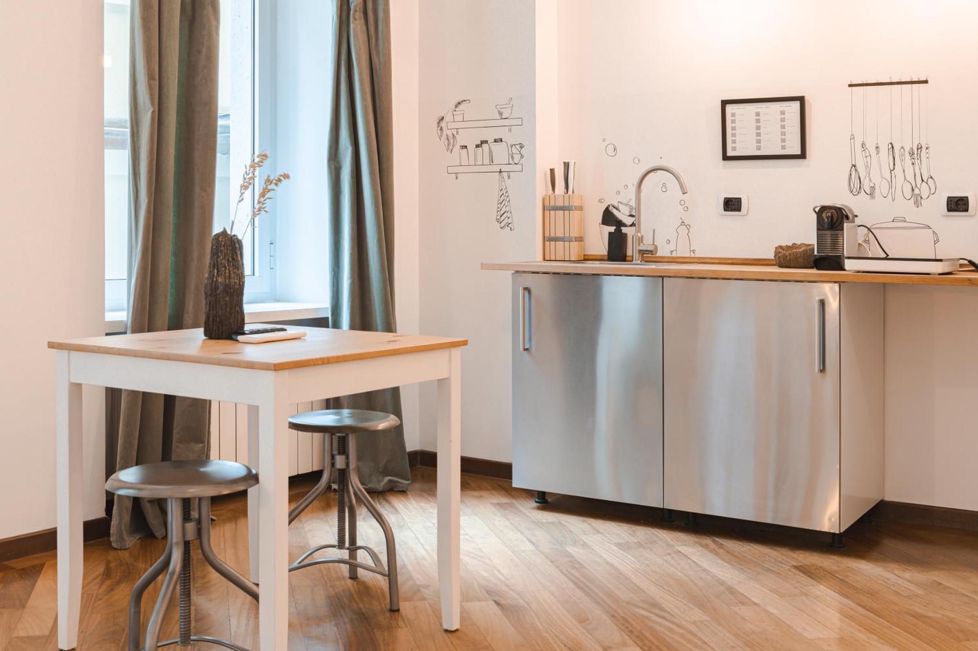 La Stazione Degli Artisti Appartement Triëst Buitenkant foto